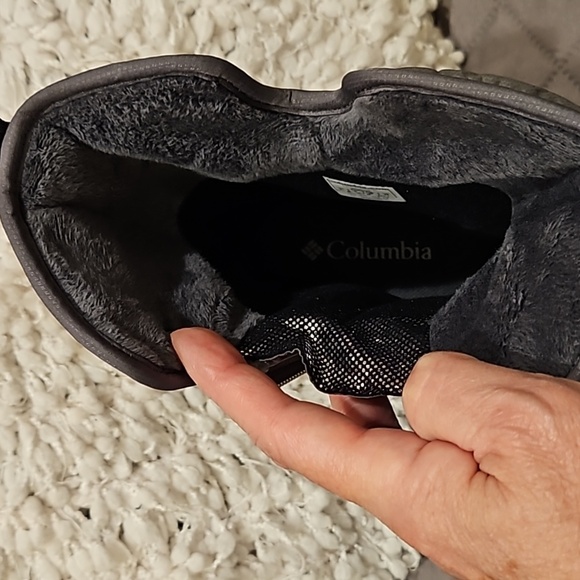 Columbia Boots - Picture 12 of 16